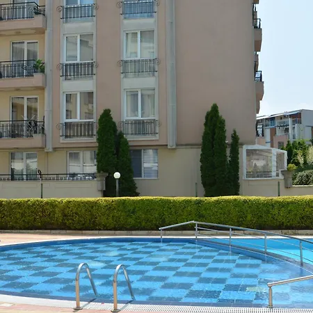 Rainbow 1 Complex Hotel de apartamente 3*
